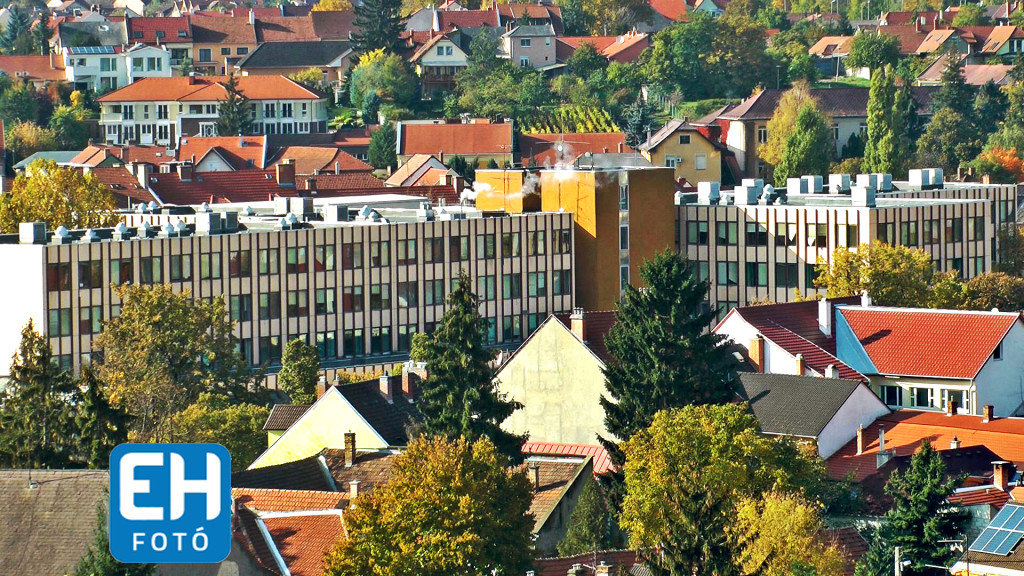 markhot_egri_korhaz