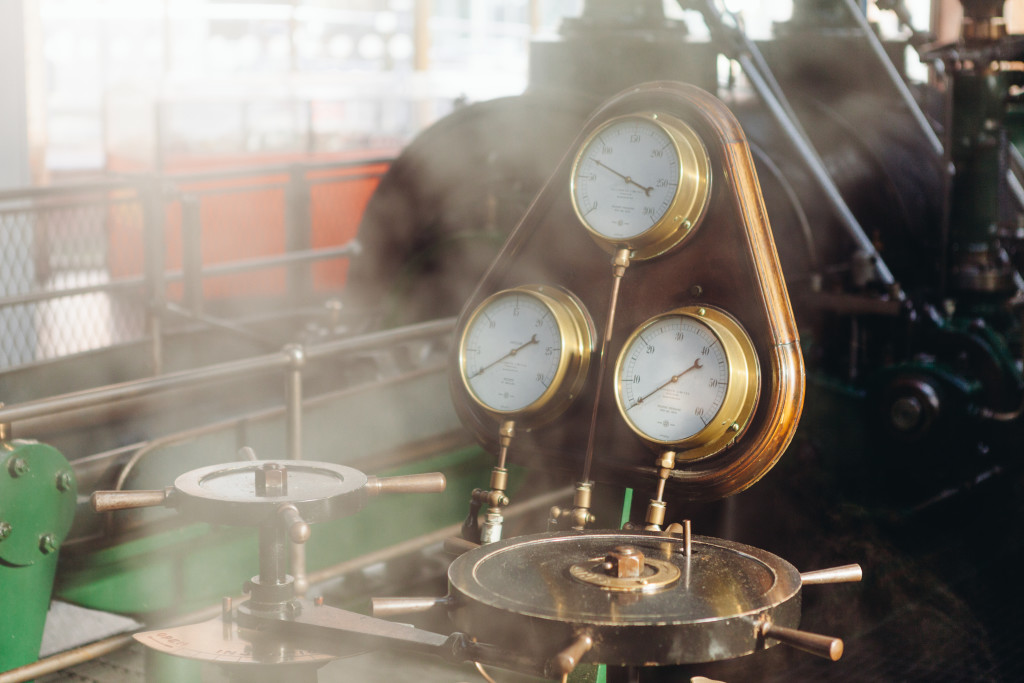 industry-vintage-old-fabric