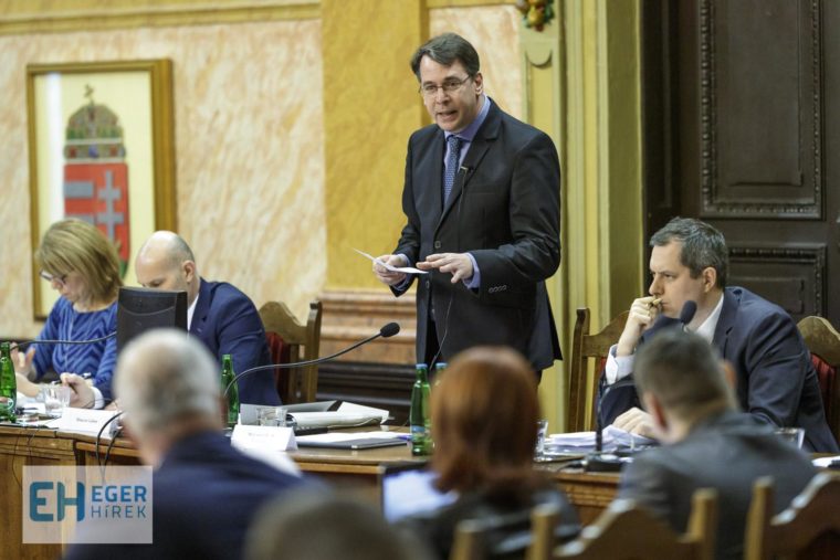 Mirkóczki Ádám