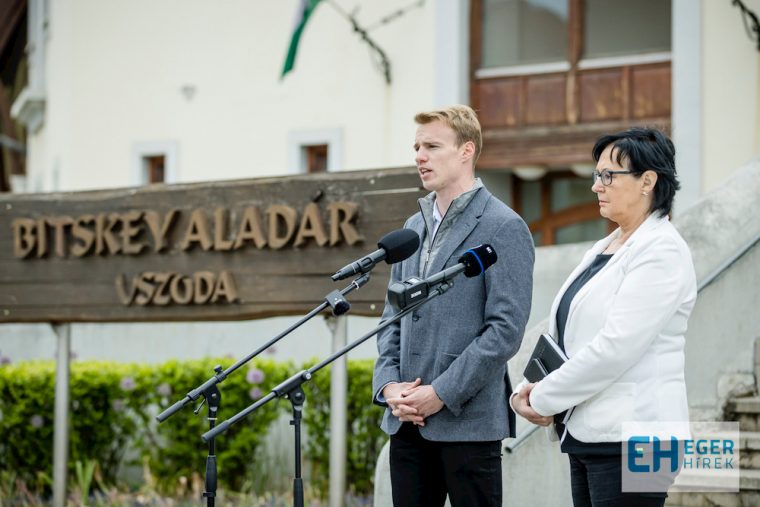 Martonné Adler Ildikó és Kovács Cs. Tamás