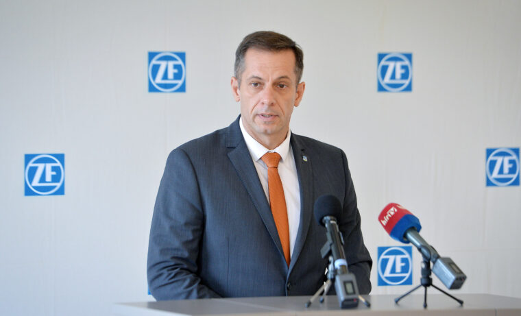 Dr. Juhász Attila Simon